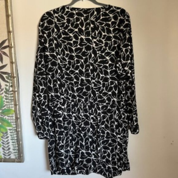 🧡3/15 Loft Black White Romper with Two Side Pockets Women's L - Picture 4 of 13